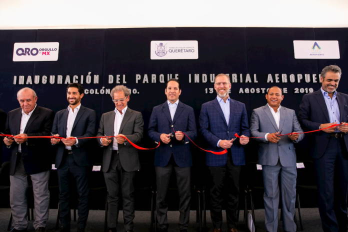 Inaugura Gobernador Parque Industrial Aeropuerto en Colón