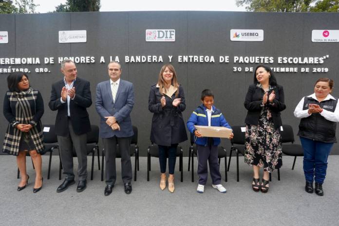 Entregó DIF Estatal útiles escolares gratuitos a CADI 2 y Centros de Día AMA