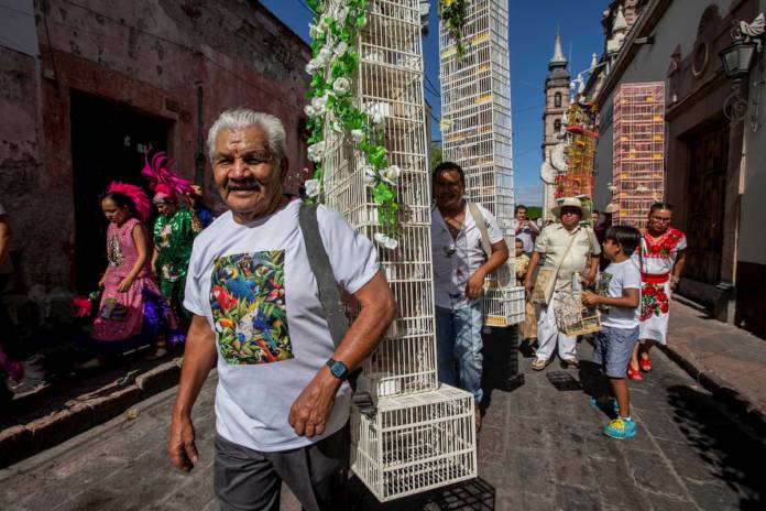 Desfile de pajareros en Querétaro