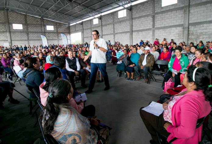 Sanjuanenses reconocen beneficios de estufas ecológicas y calentadores solares