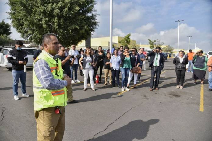 Realizan simulacro en CAM Candiles