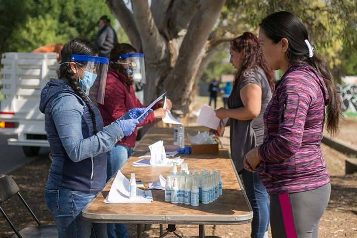 Inicia Entrega De Becas Escolares, Aplican Medidas Sanitarias En Sjr