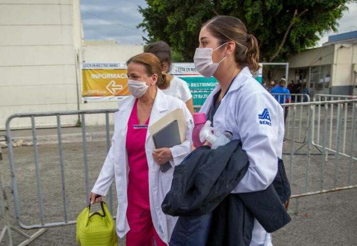 Otorgan Transporte Gratuito A Médicos Y Enfermeras En Querétaro