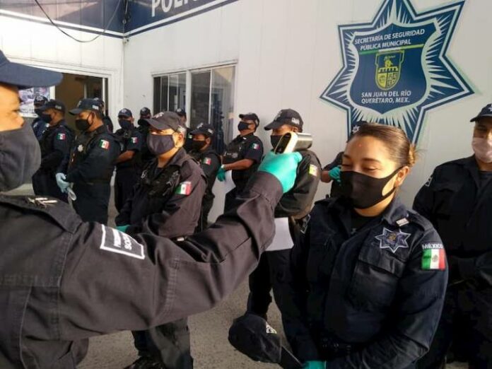 Covid 19 En Aislamiento Preventivo 2 Mujeres Policias De Sjr Queretaro