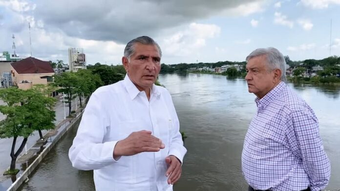 Presidente garantiza recursos para apoyar a damnificados de Tabasco