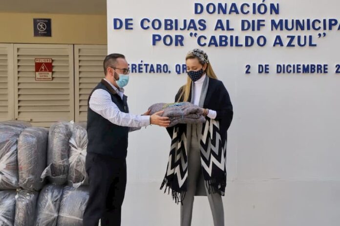 Llama DIF Municipal de Querétaro al donativo de cobijas en favor de quienes más lo necesitan