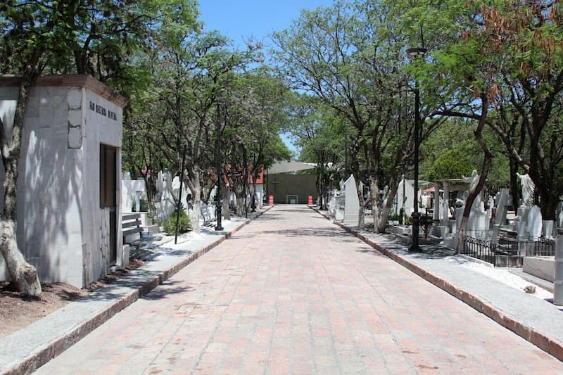 Municipio de Querétaro acata medidas sanitarias para inhumación por COVID-19