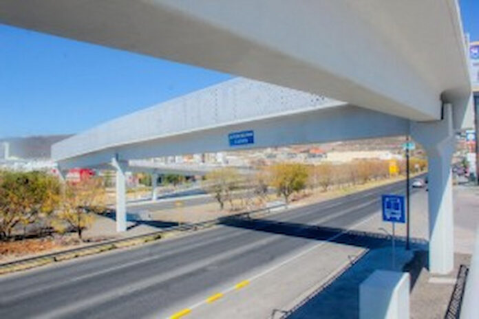 Logran beneficio con construcción de puente peatonal en Anillo Vial Junípero Serra