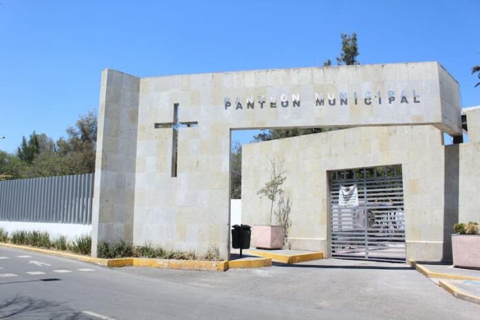 Panteones del municipio de QRO abrirán sus puertas este lunes 3 de mayo