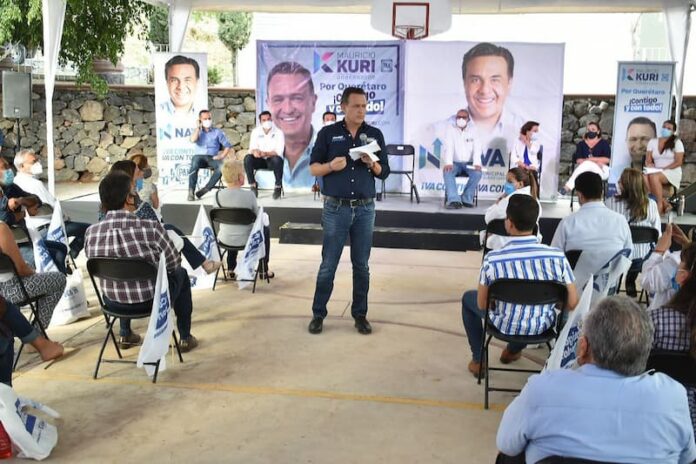 Mauricio Kuri visita y escucha inquietudes de vecinos de Milenio III