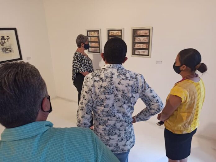 UAQ inaugura Exposición de Obra Plástica