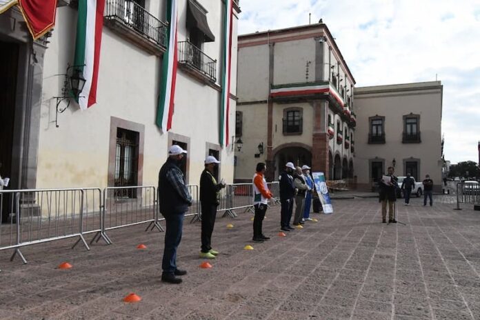 Dan el banderazo de salida a carrera Ruta de la Independencia