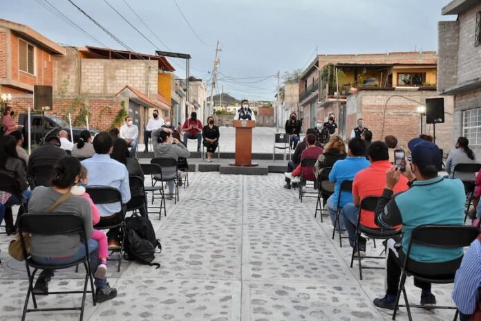 Obra de urbanización en la colonia Ampliación José María Truchuelo