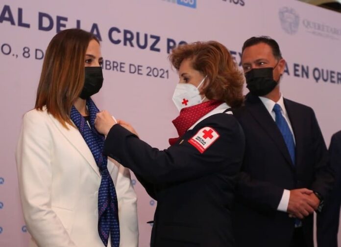 Nombran a Car Herrera como presidenta Honoraria de Cruz Roja