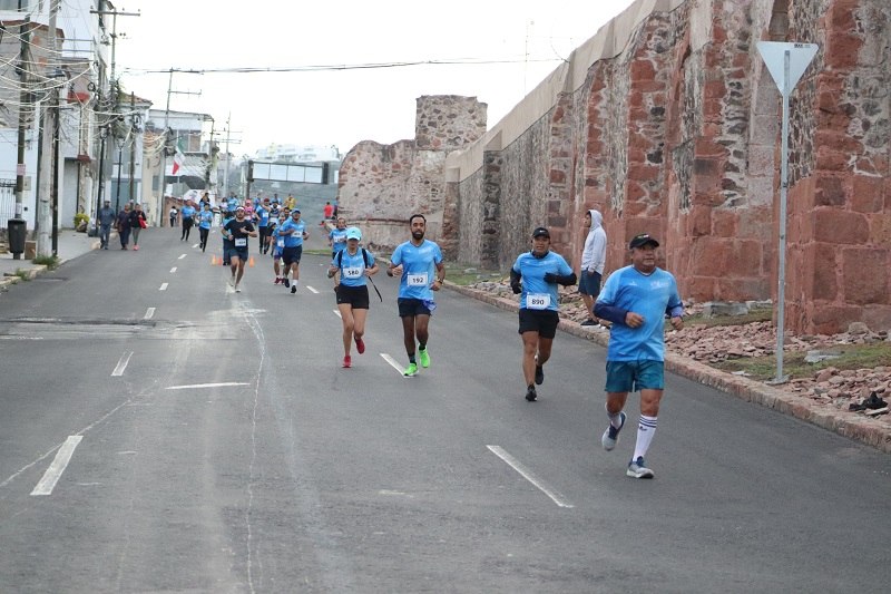 Realizaron 1ra edición del Medio Maratón Querétaro