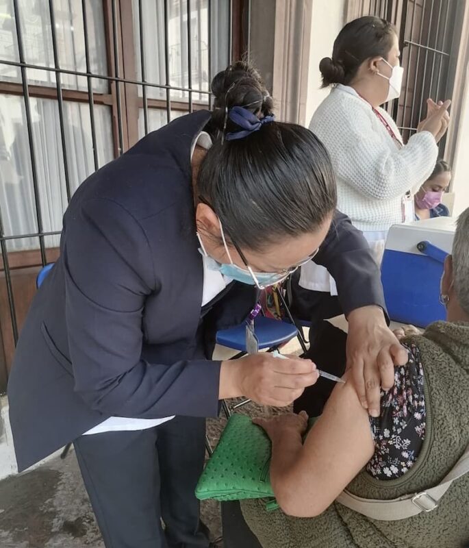Van 137 mil 648 dosis de vacuna contra influenza aplicadas en el estado de Querétaro