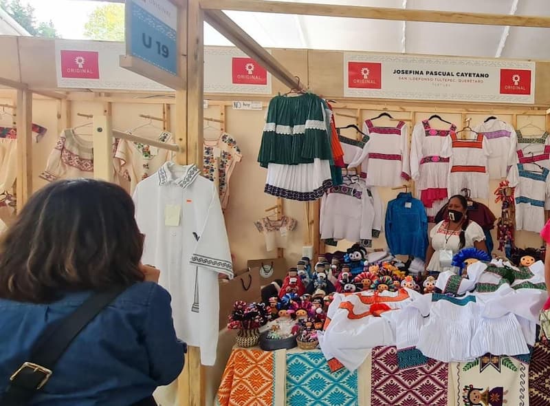 SECULT participó en encuentro de arte textil en Los Pinos
