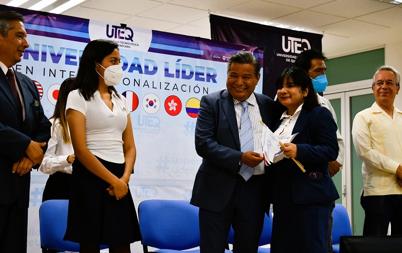 41 becarios de la UTEQ se preparan para programas internacionales de movilidad académica