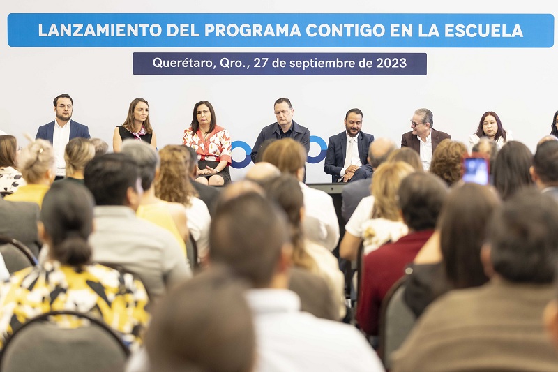 Mejoras Educativas en Horizonte: "Contigo, en la Escuela" Se Presenta en Querétaro