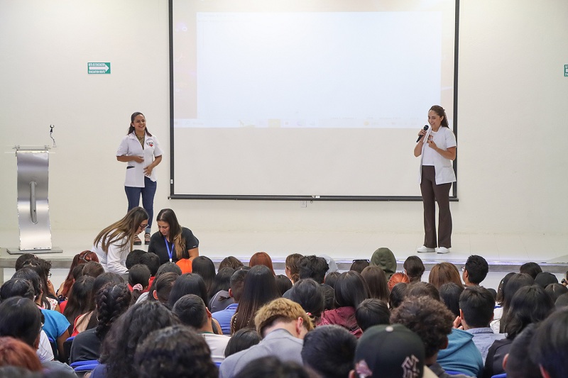 Estudiantes de la UTSJR reciben charla sobre prevención de adicciones